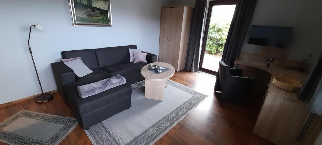 Ferienwohnung Wiesenblick Mit Terrasse Im Landhaus Fischer 상트안드레스베르크 외부 사진